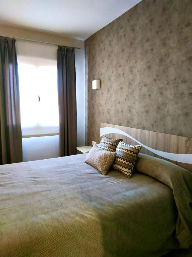 Hotel Los Conejos Mora Luaran gambar